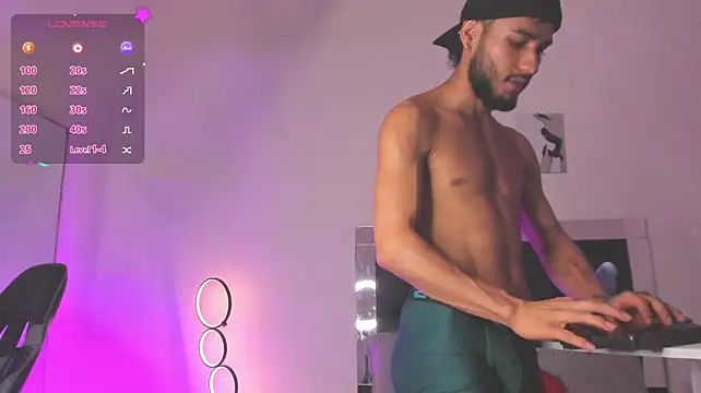 maxpower830 Live XXX-chat