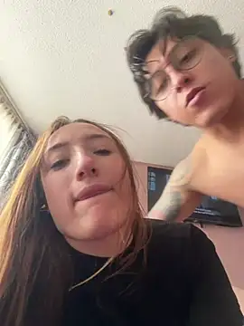 Chat XXX ao vivo de Valery_Salmons