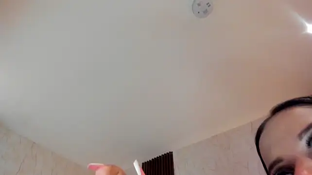 Cari_VoxeのライブXXXチャット