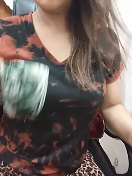 Chat +18 de Tanha18 ao vivo