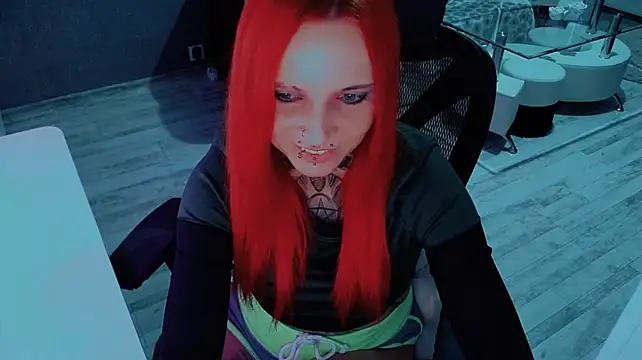 InesGold's Live XXX Chat