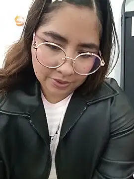 Sofia_Honey1: απευθείας συνομιλία ΧΧΧ