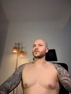 AdamMeyer_10 Chat XXX live