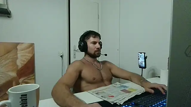 alpha-hunk Adlı Modelin Canlı XXX Sohbeti