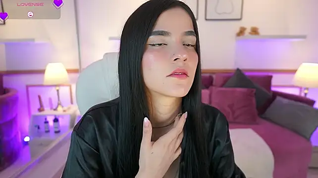ConnyJenner XXX чат на живо