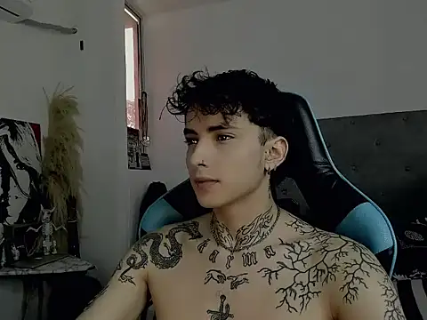 Zack_BC33 XXX чат на живо