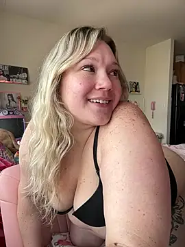 PiggyRose – Live XXX-chat