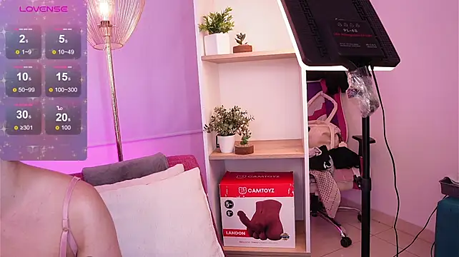 lLiaMackenzie1_ Live XXX-Chat