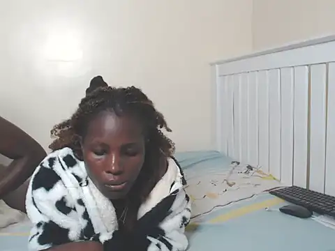 essy_hero Live XXX-chat