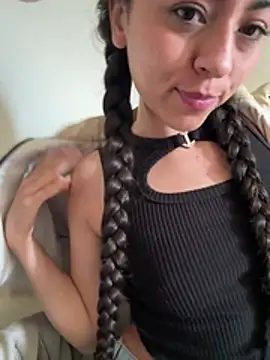 canelleGarces Chat XXX in diretta