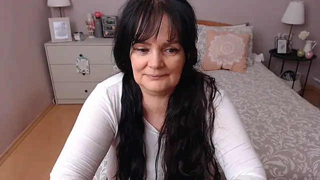 LeveMe2Nightt Chat XXX in diretta