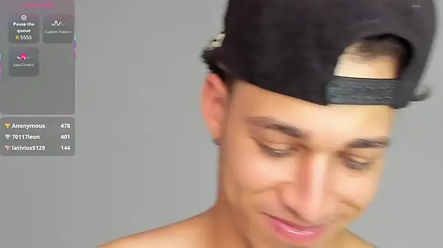 orionblaze69_ XXX чат на живо