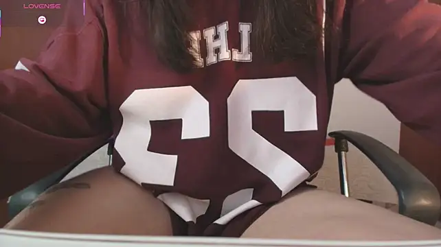 XXX chat uživo modela Miley_Baker