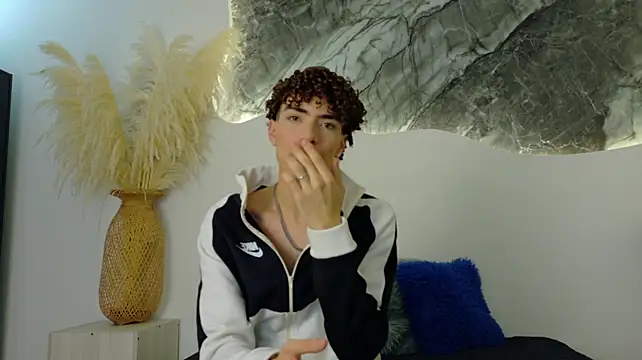 Živý XXX chat Monyel_Blake