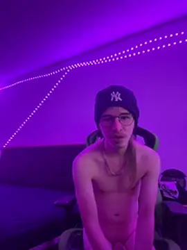 Онлайн чат XXX YoungSebi
