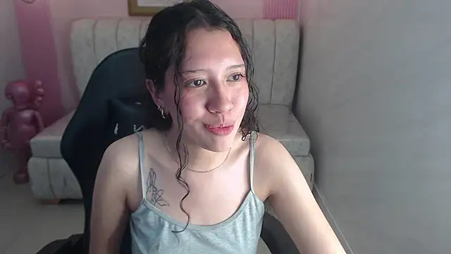 Chat +18 de Alexaa_s ao vivo