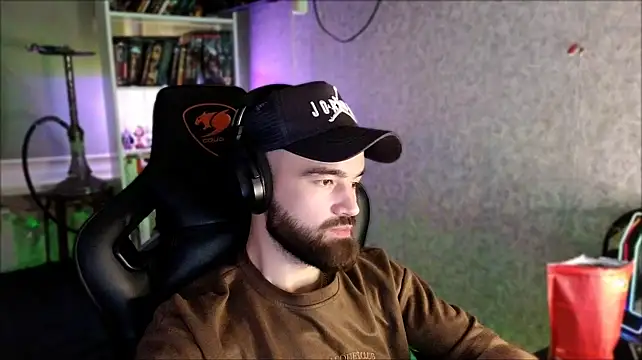 Онлайн чат XXX _Serious_Man