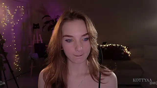 -Kottyaa- Adlı Modelin Canlı XXX Sohbeti