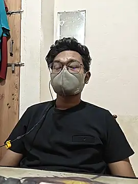 צ'אט XXX בשידור חי של hot_boy709