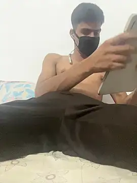 Pokazy przed kamerką – funny_sexxx