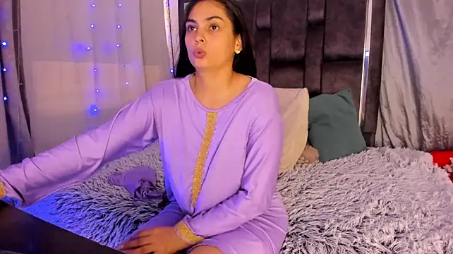 Alana-Nova live XXX chat