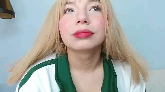 pamela_wish1 Adlı Modelin Canlı XXX Sohbeti