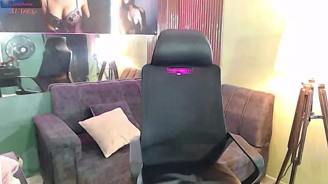 Chat +18 de julieta_fn ao vivo