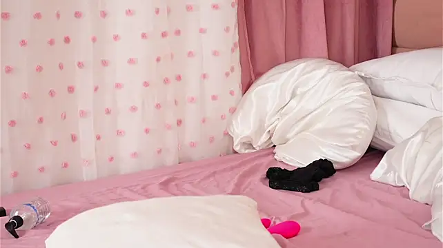 دردشة BambiRoses الجنسية المباشرة