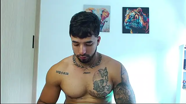 Chatroom XXX en direct de Jacobb_Phoenix