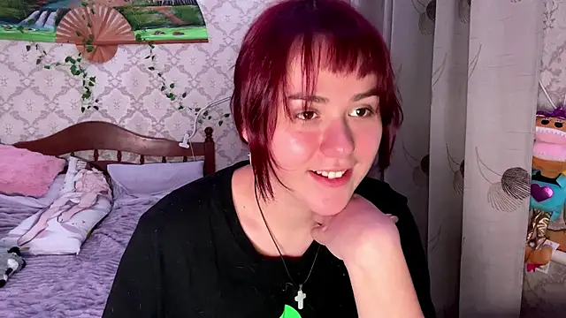 FelvivalKitty Adlı Modelin Canlı XXX Sohbeti