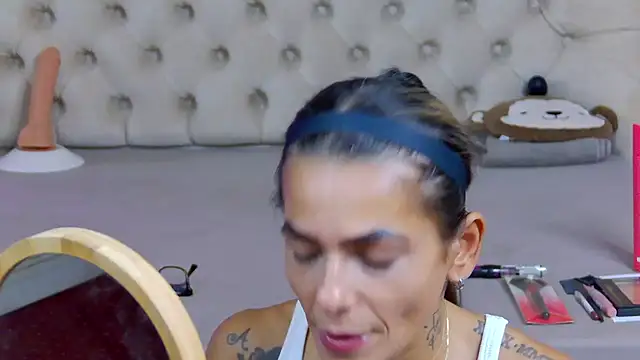 PlayfulShow Chat XXX live