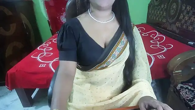 BengaliQueenStar's Live XXX Chat