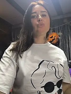 KikiXRed Chat XXX live