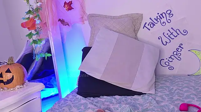GingerMoon_'s Live XXX Chat