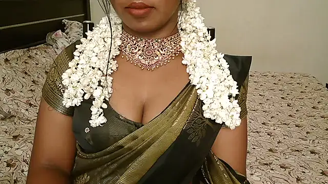 Dhiyapink 라이브 XXX 채팅
