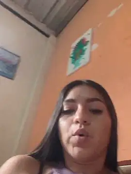 DulceCaroX Adlı Modelin Canlı XXX Sohbeti