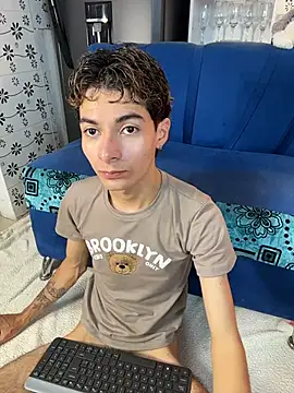 GeorgieDen's Live XXX Chat