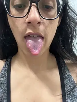 Ninnfa Chat XXX live