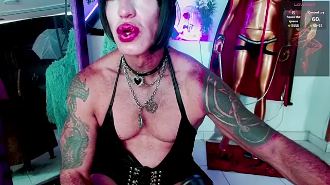 LILITHMADAME live XXX chat