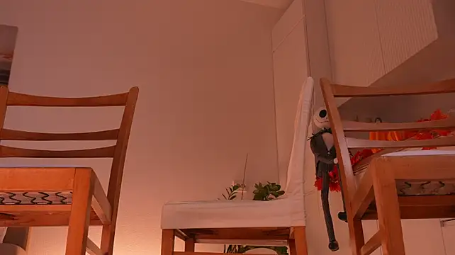 Miablueye's Live XXX Chat