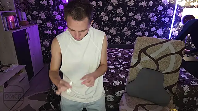 Vuitton Chat XXX in diretta