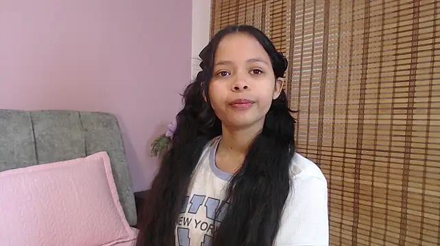 AuroraBellinii's Live XXX Chat