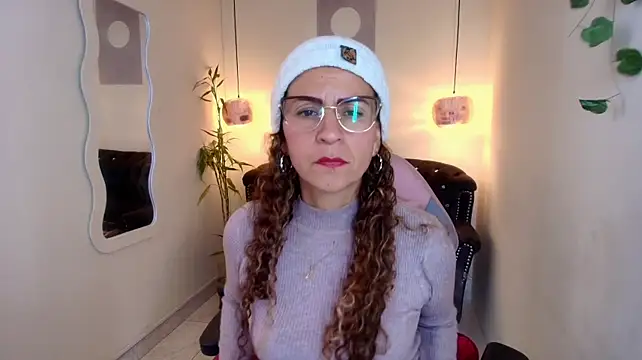 Chat +18 de angelbluemilf ao vivo