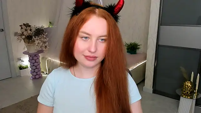 AirySilhouette Chat XXX live