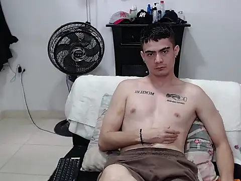 Chatroom XXX en direct de Zac_Efront