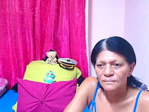 sluttyrox Chat XXX live