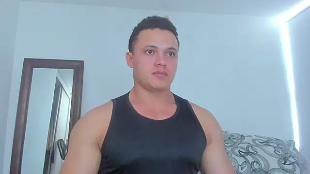 Chat XXX Live KingLevi01