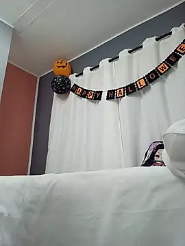 -Serena_'s Live XXX Chat