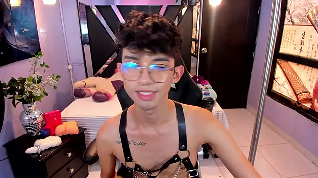 Živý XXX chat LiamHeatx