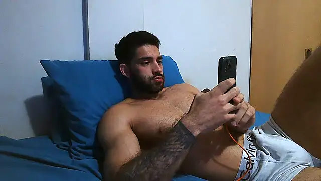 Chat +18 de macho_fit ao vivo